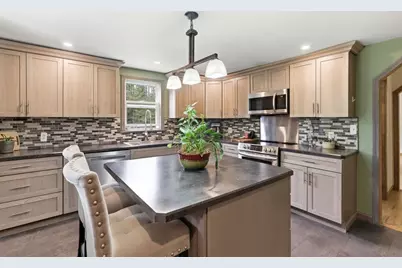 35 Royalston Rd N, Winchendon, MA 01475 - Photo 2