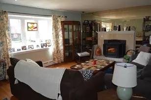 18 Highland Park Dr, West Springfield, MA 01089 - Photo 8