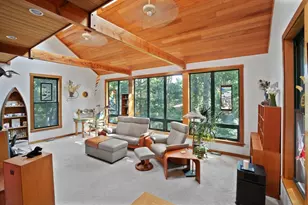 159 Lake St, Tisbury, MA 02568 - Photo 8