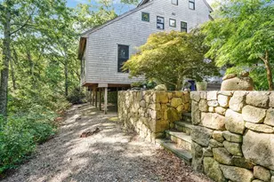 159 Lake St, Tisbury, MA 02568 - Photo 4