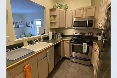 17 Centre St. #2F, Cambridge, MA 02139 - Photo 4