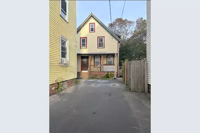 13 Moulton St, Lynn, MA 01905 - Photo 1
