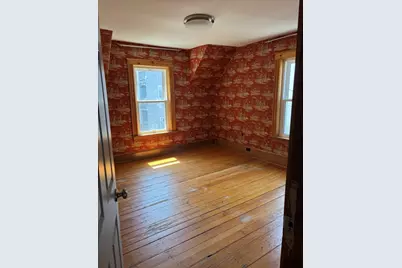 13 Moulton St, Lynn, MA 01905 - Photo 8