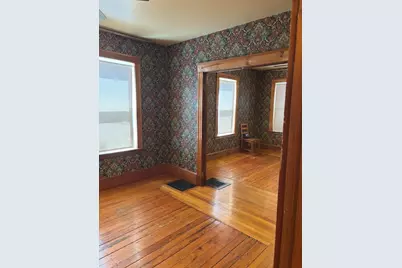 13 Moulton St, Lynn, MA 01905 - Photo 4