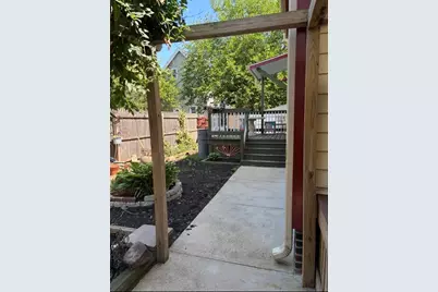 13 Moulton St, Lynn, MA 01905 - Photo 14