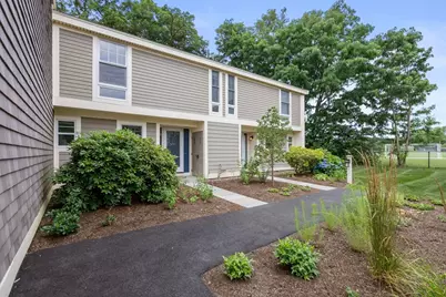 11 Oak St #15, Wellesley, MA 02482 - Photo 4