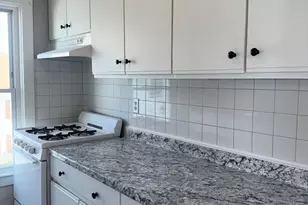 178 Blackmer St, New Bedford, MA 02744 - Photo 6