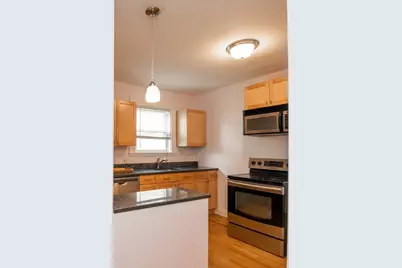 32 Almont St #32-1, Medford, MA 02155 - Photo 12