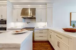 4 Otis Pl, Boston, MA 02108 - Photo 14