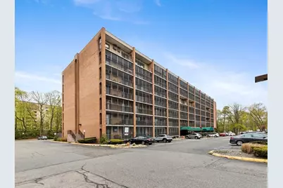 235 Winthrop St #4401, Medford, MA 02155 - Photo 2