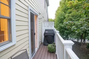 9 Park St, Boston, MA 02122 - Photo 20