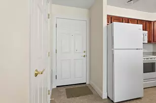 27 Greenleaves, Amherst, MA 01002 - Photo 8