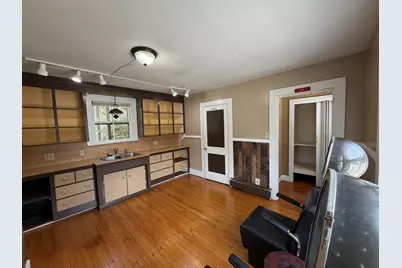 30 Mohawk Trl, Greenfield, MA 01301 - Photo 10
