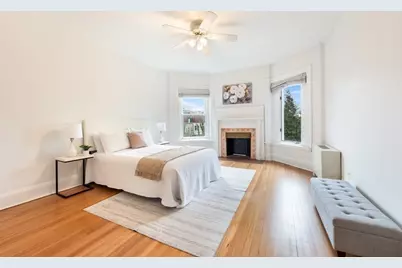 41 Carlton St #3, Brookline, MA 02446 - Photo 10