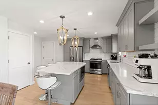 13 Woodlands Rd, Salem, MA 01970 - Photo 8