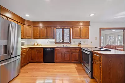 60 Cambridge Rd, Hampstead, NH 03841 - Photo 8