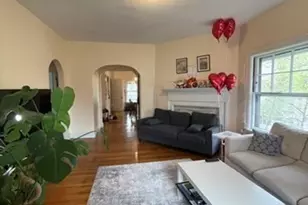 132 Kilsyth Rd, Boston, MA 02135 - Photo 2