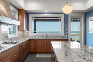 62 Bay St, Quincy, MA 02171 - Photo 8