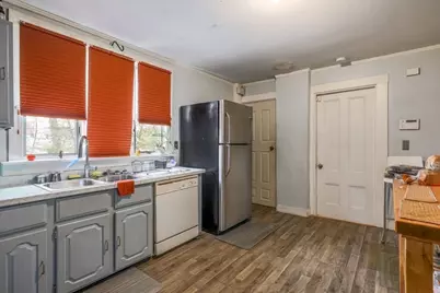951 Canterbury St, Boston, MA 02131 - Photo 4