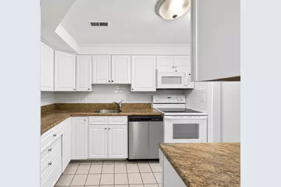 68 Jericho Rd #68, Weston, MA 02493 - Photo 4