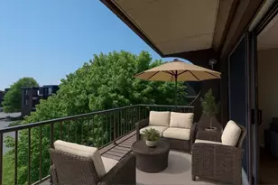1002 Paradise Rd, Swampscott, MA 01907 - Photo 8