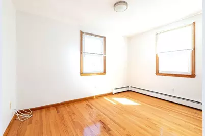 2 Marigold Ave, Wellesley, MA 02482 - Photo 14