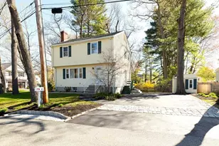 2 Marigold Ave, Wellesley, MA 02482 - Photo 2