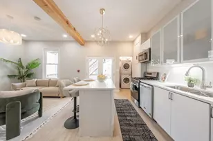 104 Thorndike St, Cambridge, MA 02141 - Photo 2