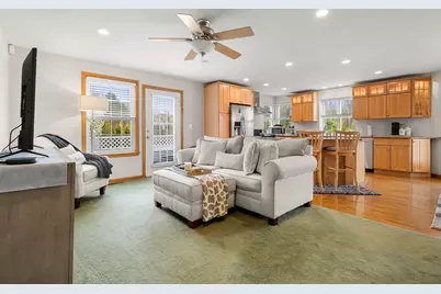 61 American Legion Highway, Westport, MA 02790 - Photo 4