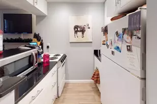 64 W Cedar, Boston, MA 02114 - Photo 2