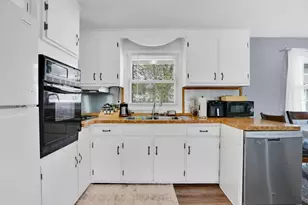 94 Cora Ave, Chicopee, MA 01013 - Photo 20