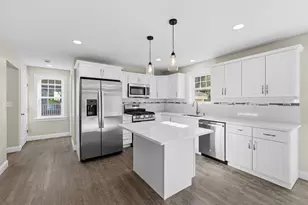 989 Bay St, Fall River, MA 02724 - Photo 8