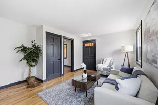 44 Frontenac St, Springfield, MA 01151 - Photo 8