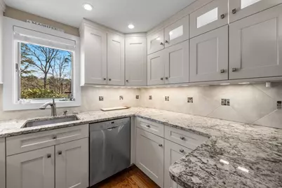 381 Great Oak Rd #9, Mashpee, MA 02649 - Photo 6