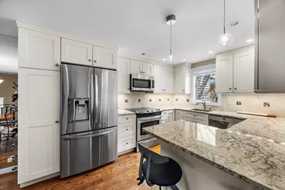 381 Great Oak Rd #9, Mashpee, MA 02649 - Photo 4