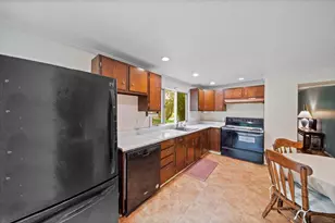 138 Lakehurst Ave, Weymouth, MA 02189 - Photo 4