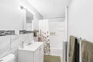 422 Chandler St, Worcester, MA 01602 - Photo 4