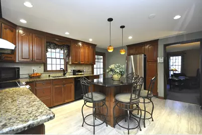 81 Amber Dr, East Bridgewater, MA 02333 - Photo 6