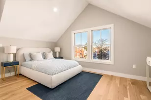 71 Greenough St, Brookline, MA 02445 - Photo 16