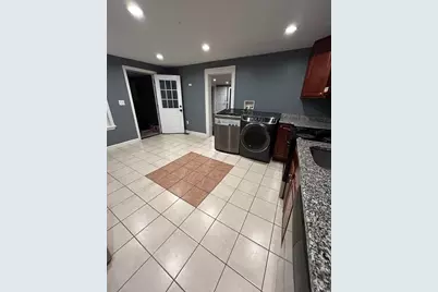 733 Pleasant St #1, Leicester, MA 01542 - Photo 6