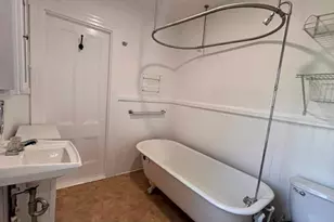 93 Peirce St, Middleborough, MA 02346 - Photo 6