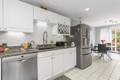 22 Woodland Park Dr #22, Haverhill, MA 01830 - Photo 14