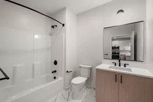 289 Walk Hill St, Boston, MA 02131 - Photo 8