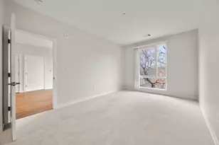 289 Walk Hill St, Boston, MA 02131 - Photo 12