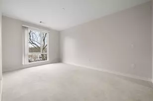 289 Walk Hill St, Boston, MA 02131 - Photo 10
