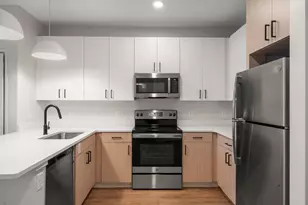 289 Walk Hill St, Boston, MA 02131 - Photo 4
