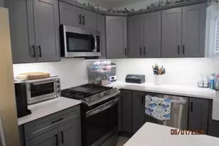 107 Alva St, New Bedford, MA 02740 - Photo 4