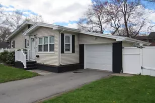 107 Alva St, New Bedford, MA 02740 - Photo 2