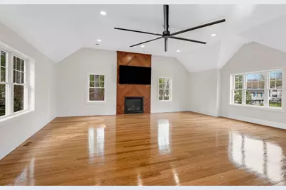 23 Pomfret Rd, Wilmington, MA 01887 - Photo 16