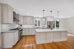 23 Pomfret Rd, Wilmington, MA 01887 - Photo 10